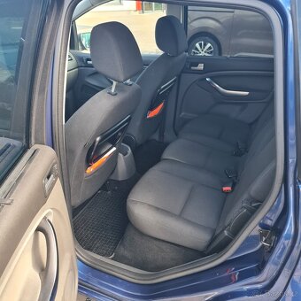 Ford C-MAX 1,6 74 kW - 9