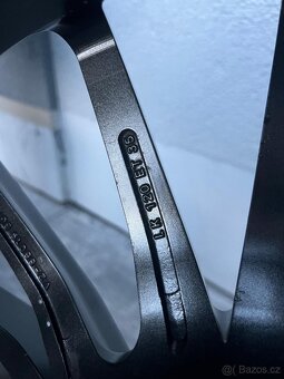 BMW 5x120 245/40 R19 zimní - 9