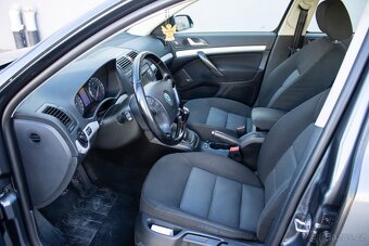 Škoda Octavia Combi 2.0 FSI Ambiente - 9