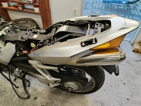 Honda vfr 800 vtec - 9