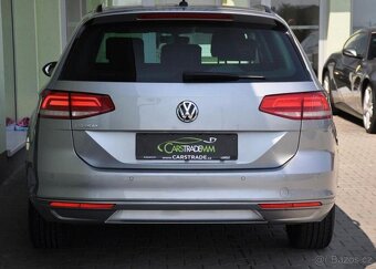 Volkswagen Passat 2.0TDi COMFORTLINE NAVI ČR 1M - 9