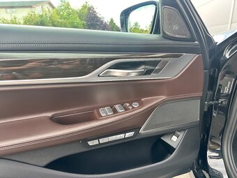 BMW 750i, xDrive, (G11) 2016 - 9