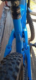 Cube stereo.        SPĚCHÁ - 9