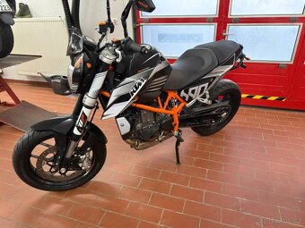 Ktm Duke 690 - 9
