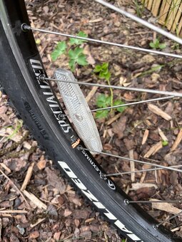 Kolo Specialized - 17 rám, 26 kola - 9