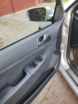 Škoda Fabia 1.9 TDi RS ,96 kW, r.v. 8/2004 - 9