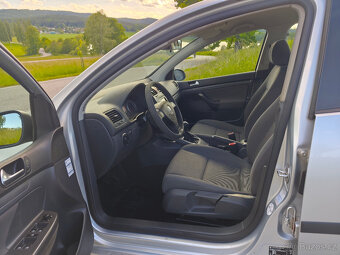 Volkswagen GOLF HATCHBACK - 2008 - 1.9TDI - KUP ČR - 9
