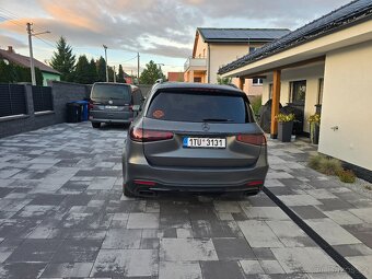 Mercedes Benz  GLS 400 D - 9