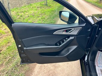 ►MAZDA 3 2.0i 88KW TAKUMI SPORTS LED-NAVI-KEYLESS-HEAD UP - 9