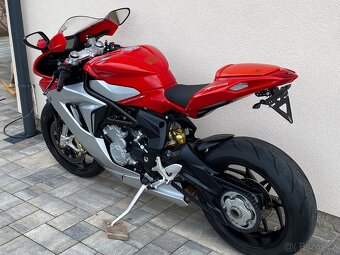 MV agusta F3 675 , 10900 km , top stav - 9