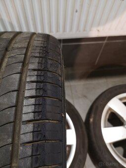 Nissan Micra alu 16 + letní 185/50/16. - 9