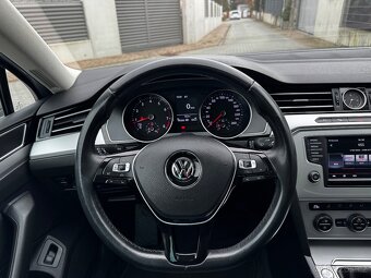 Volkswagen Passat 1.4 TSI 110kw, Výbava - 9