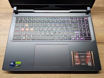 RTX 5070 Ti 12GB_MSI VECTOR 16 HX AI_U7-255HX_16GB_240HZ - 9