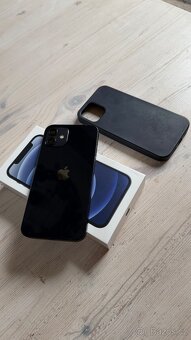 iPhone 12 128 GB v modré barvě - 9