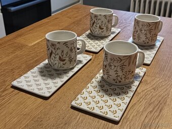 SADA DESIGNOVÝCH HRNKŮ NA KÁVU AMADEUS FRANCIE - 9