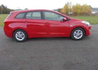 Hyundai i30 1,6 88KW koup ČR 74 000 KM benzín manuál 88 kw - 9