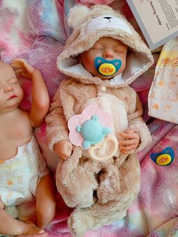 Realistická Reborn panenka spící medvídek - 9